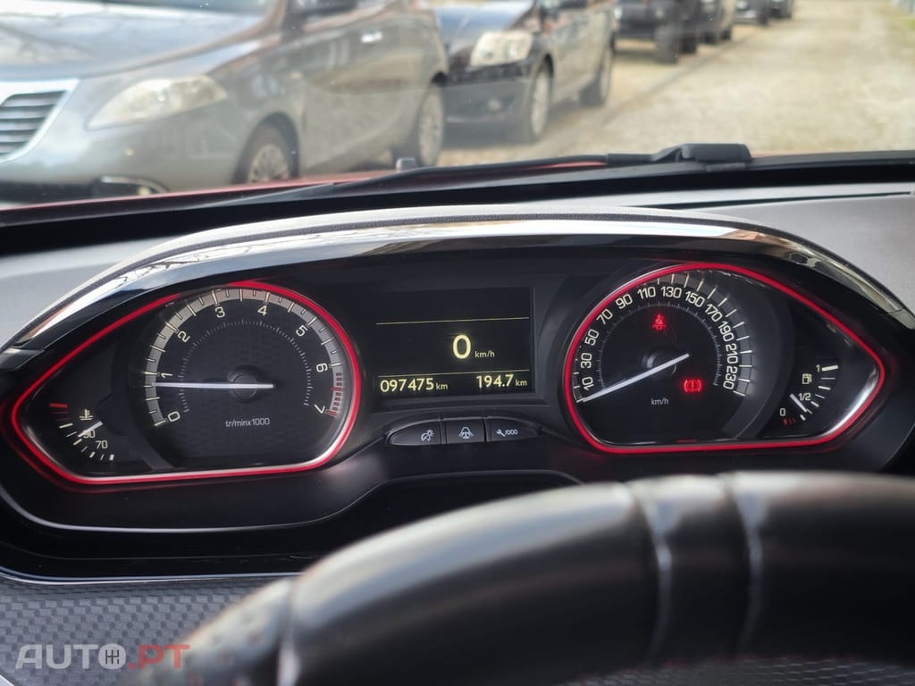 Peugeot 2008 1.2 PureTech GT Line