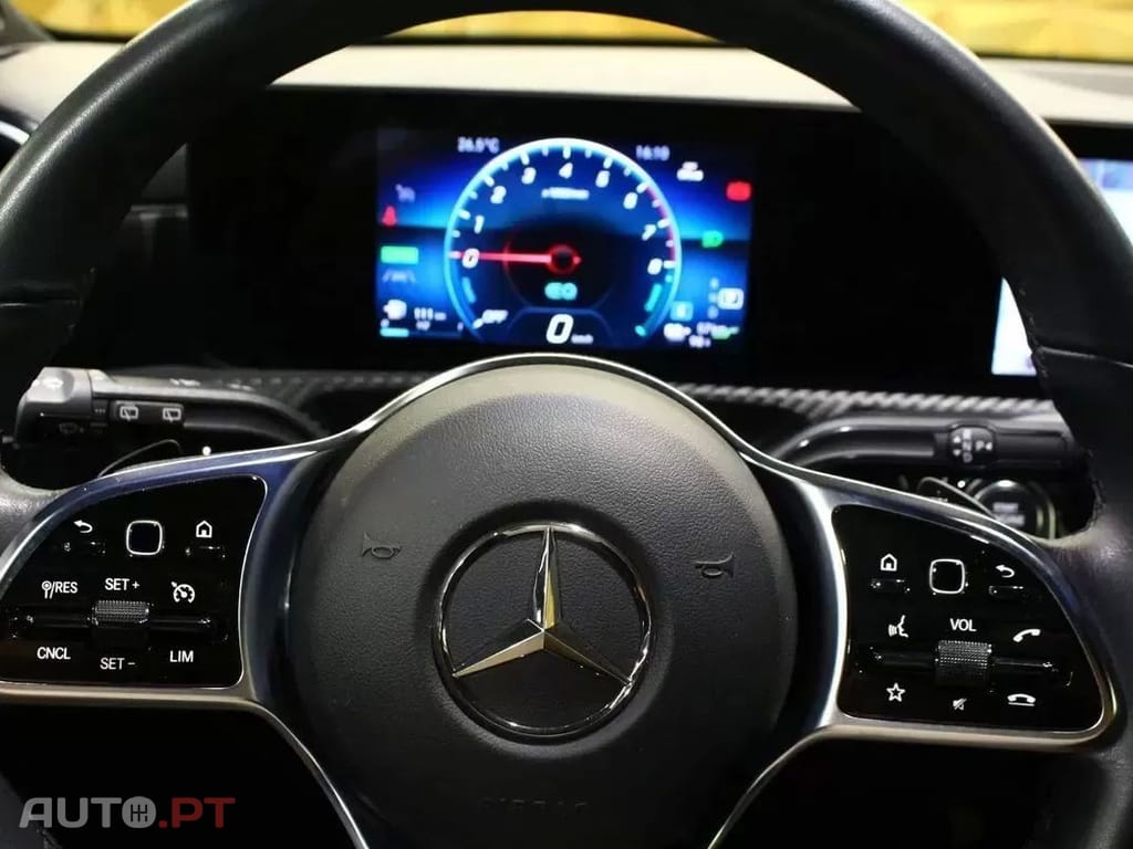 Mercedes-Benz CLA 250 e Progressive