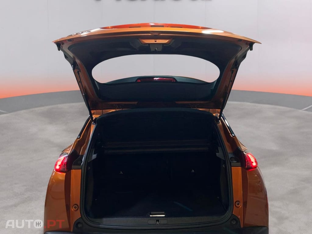 Peugeot E-2008 50 kWh Allure