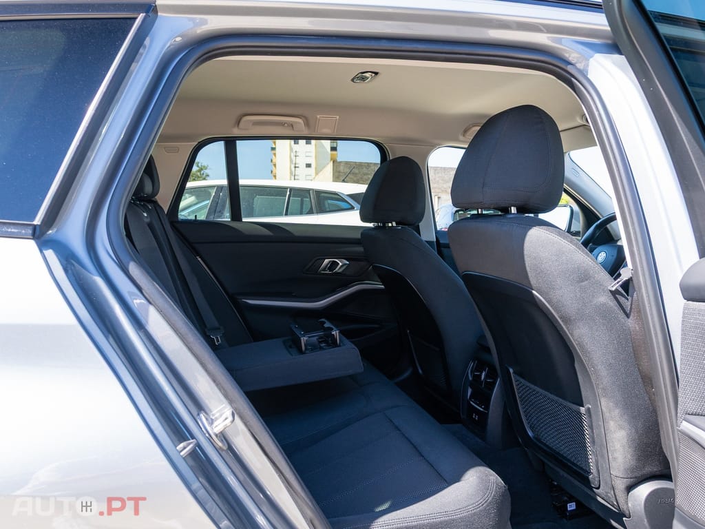 BMW 320 e Auto