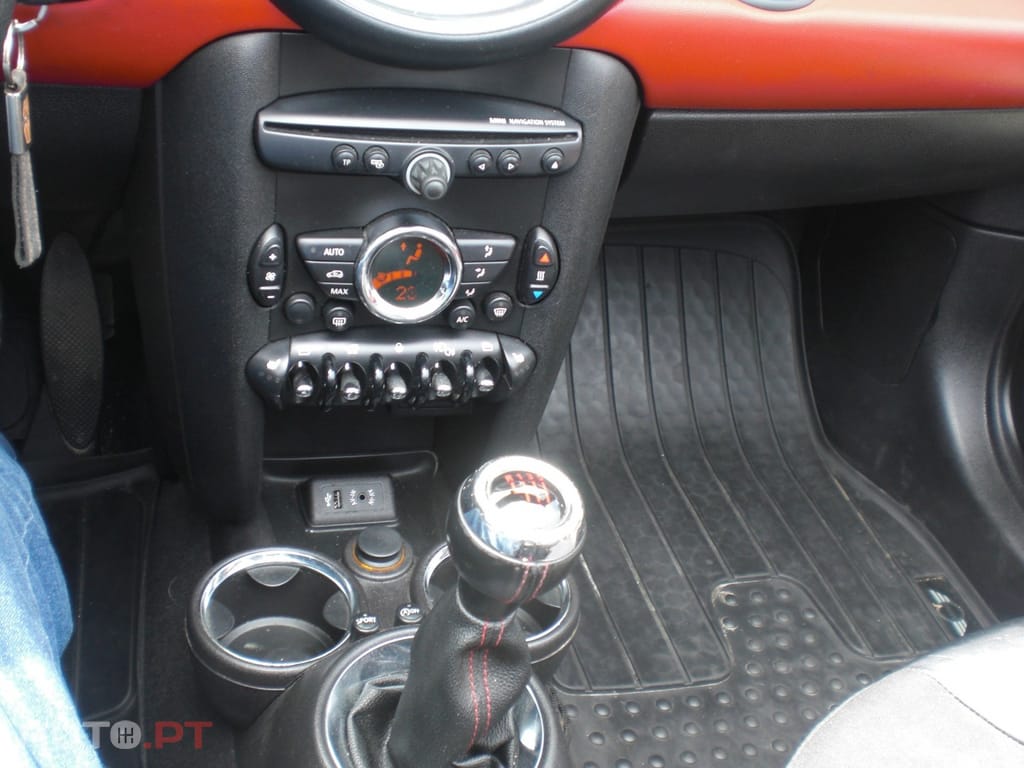 MINI Cabrio Cooper D