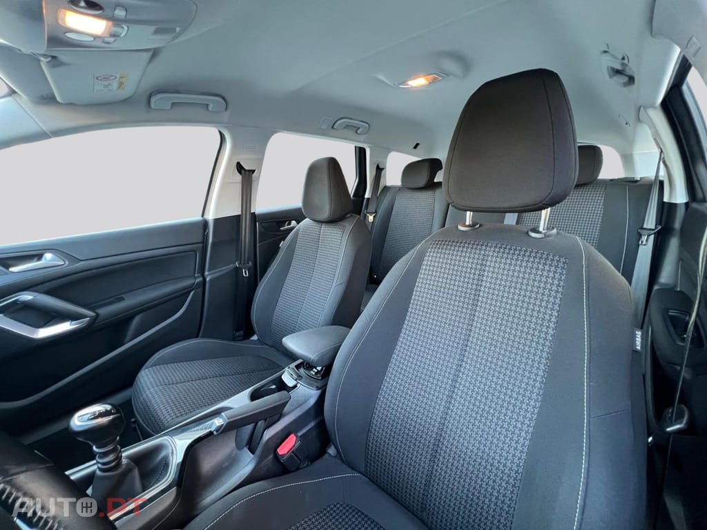 Peugeot 308 SW 1.2 PureTech 