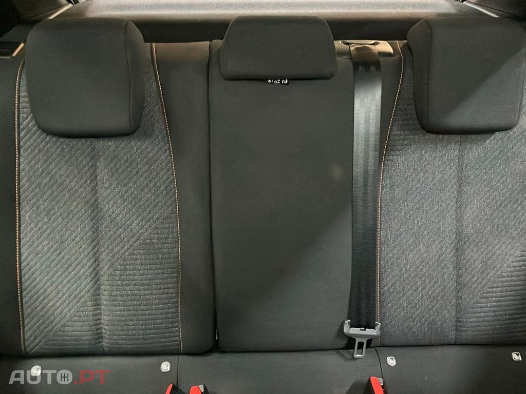 Peugeot 208 1.2 Hybrid Allure e-DCS6