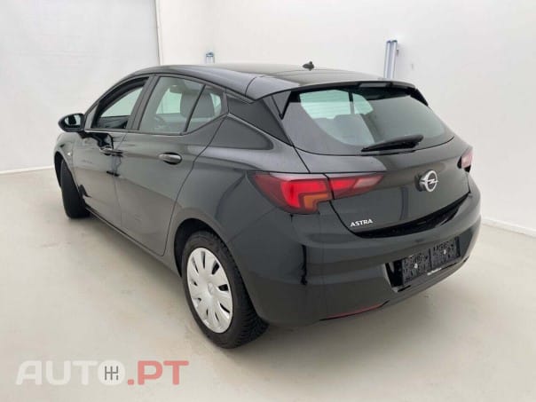 Opel Astra 1.5 D S&S Business Elegance