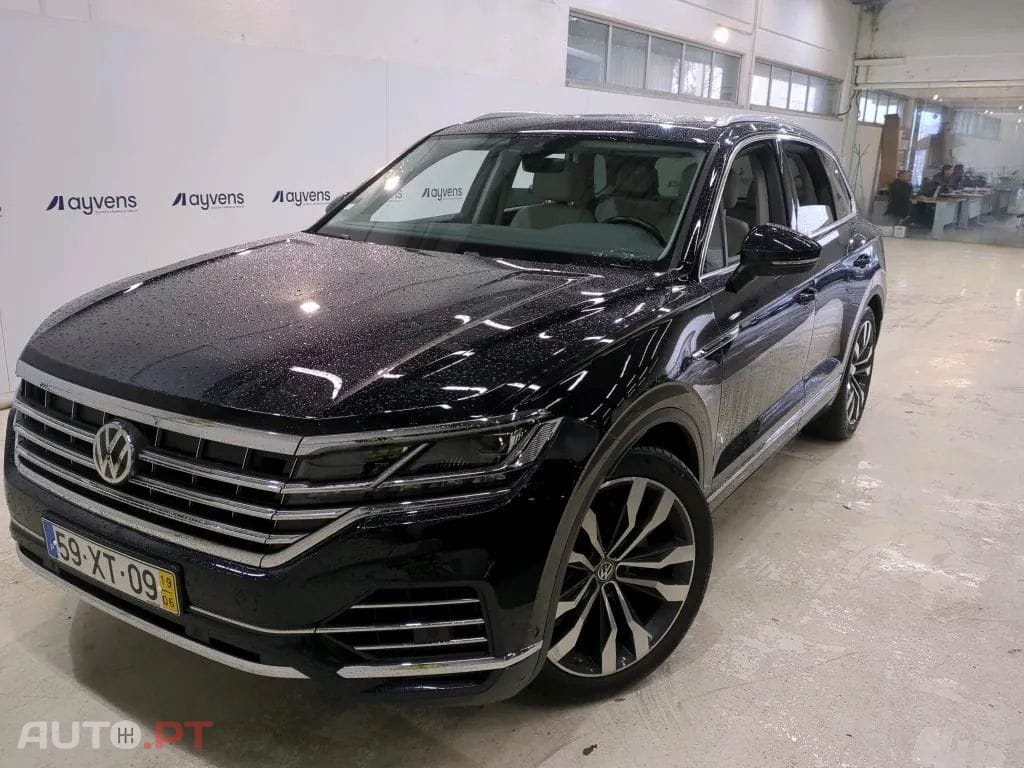 Volkswagen Touareg 3.0 TDI V6 Elegance Plus