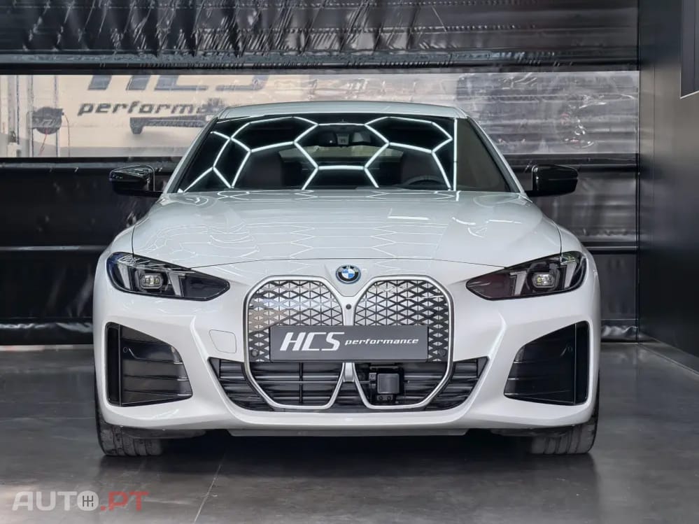 BMW i4 eDrive40 Pack Desportivo M Pro