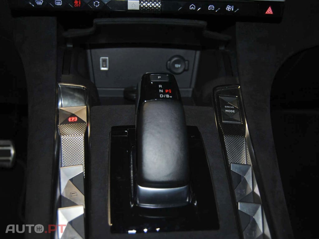 DS DS7 E-Tense Performance Line