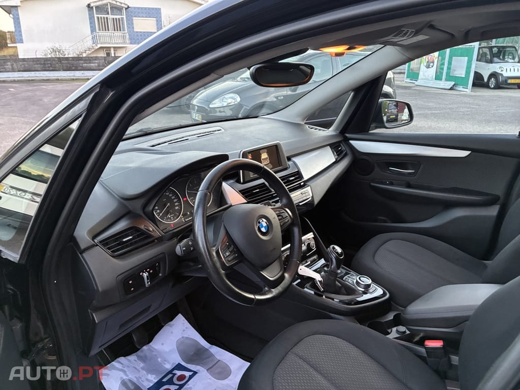 BMW 216 d Advantage