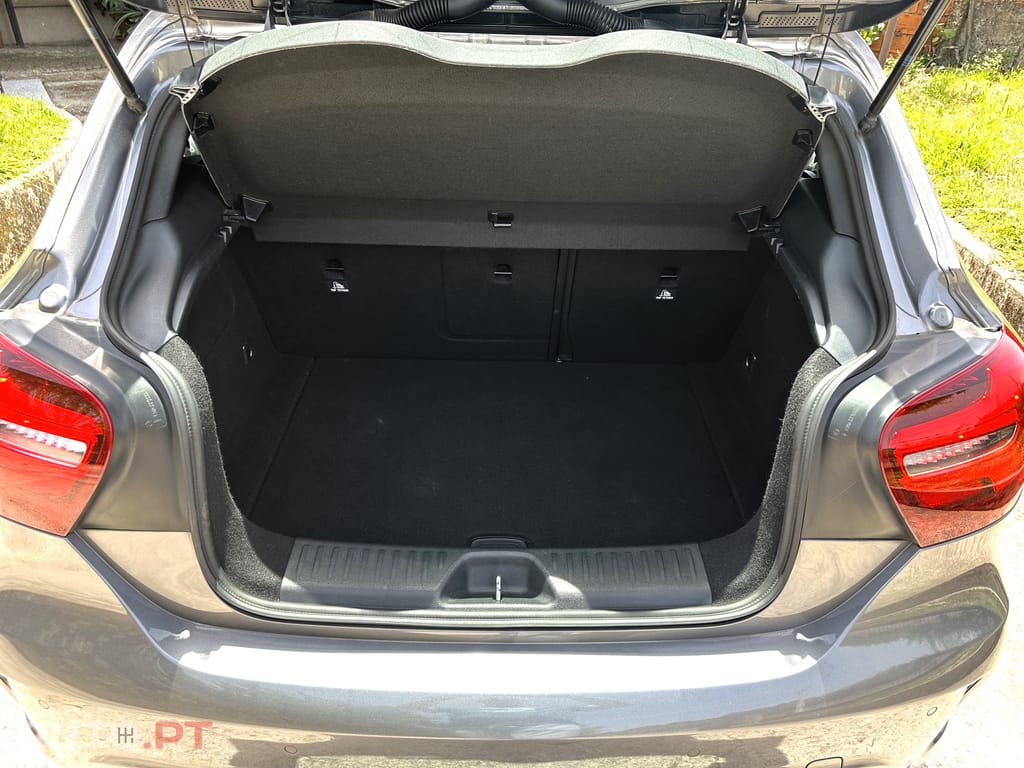 Mercedes-Benz A 180 AMG Line