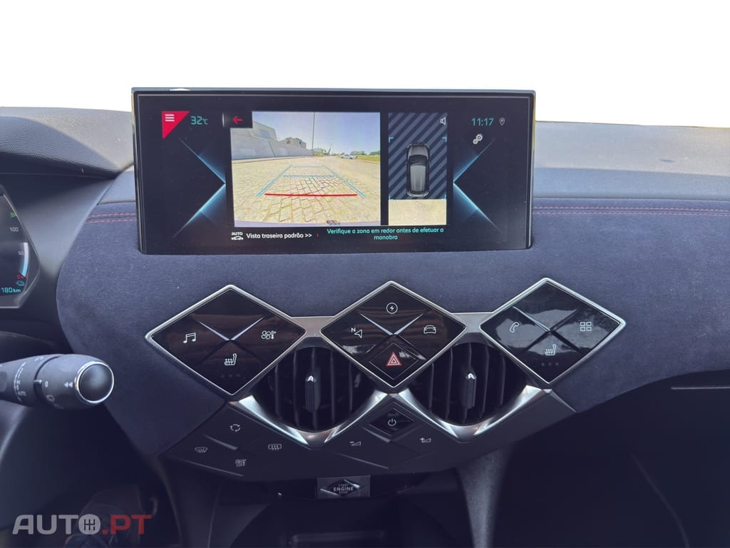 DS DS3 Crossback E-TENSE INES DE LA FRESSANGE