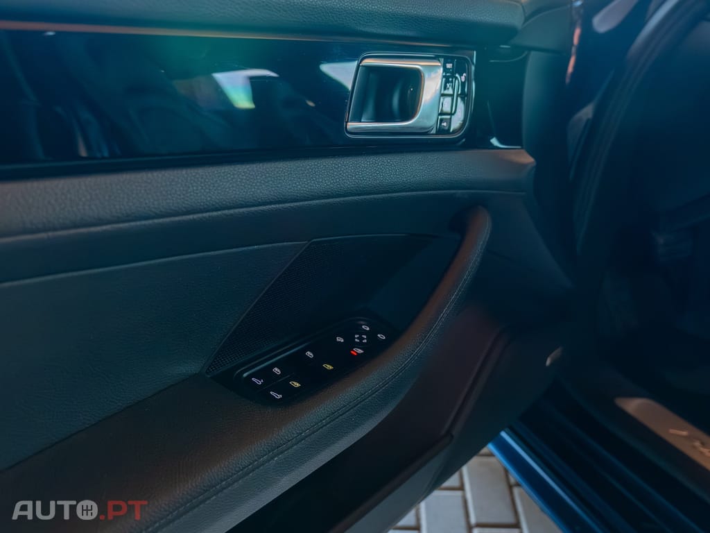 Porsche Panamera 4 Executive