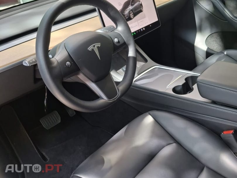 Tesla Model Y Long Range Tração Integral