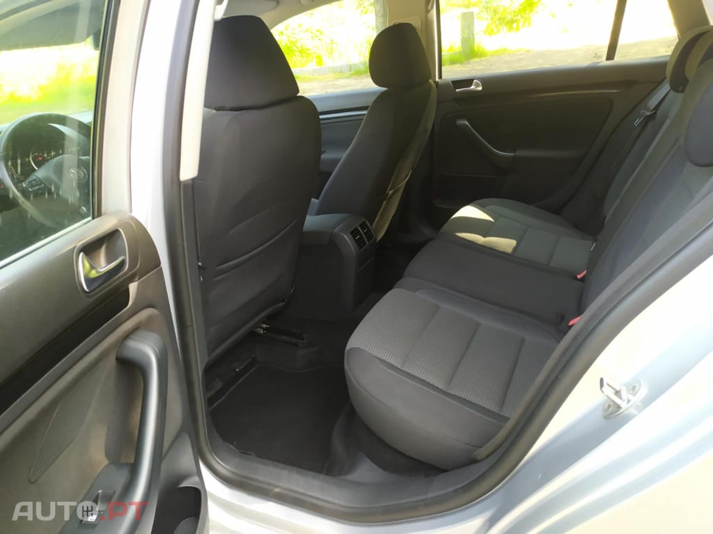 Volkswagen Golf Variant 1.6 TDI BUEMOTION