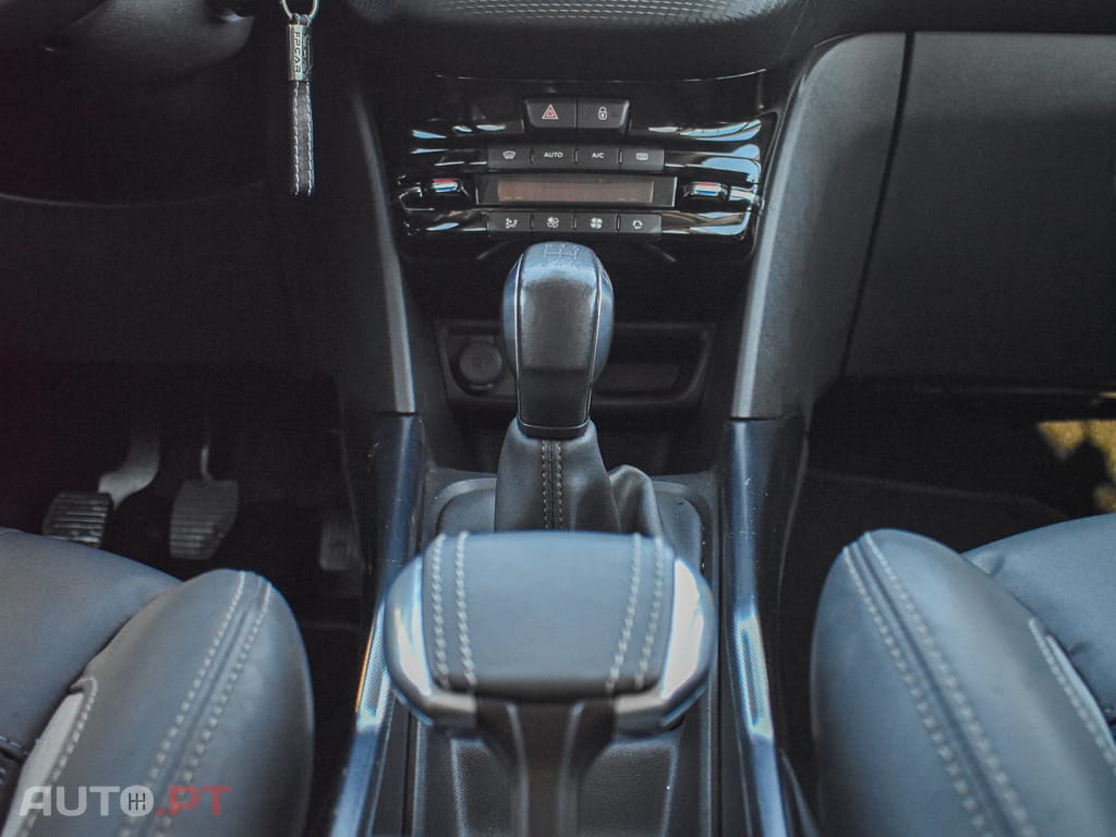 Peugeot 2008 1.2 VTi