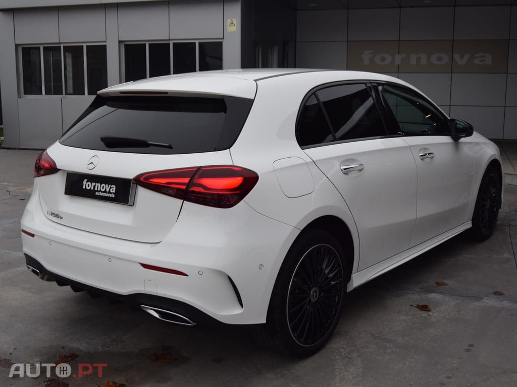 Mercedes-Benz A 250 e AMG Line
