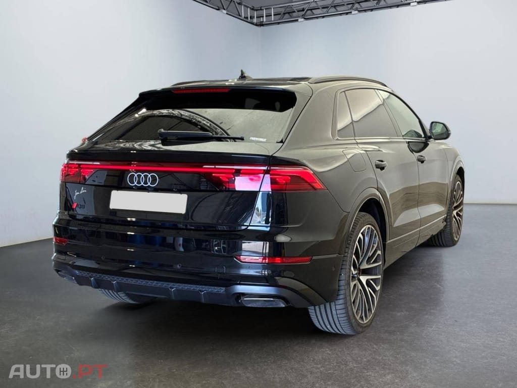 Audi Q8 60 TFSIe quattro Tiptronic