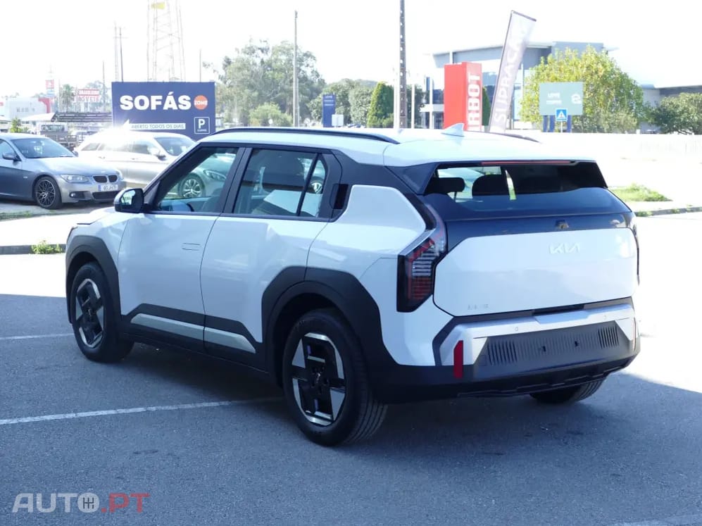 Kia EV3 58.3 kWh Drive