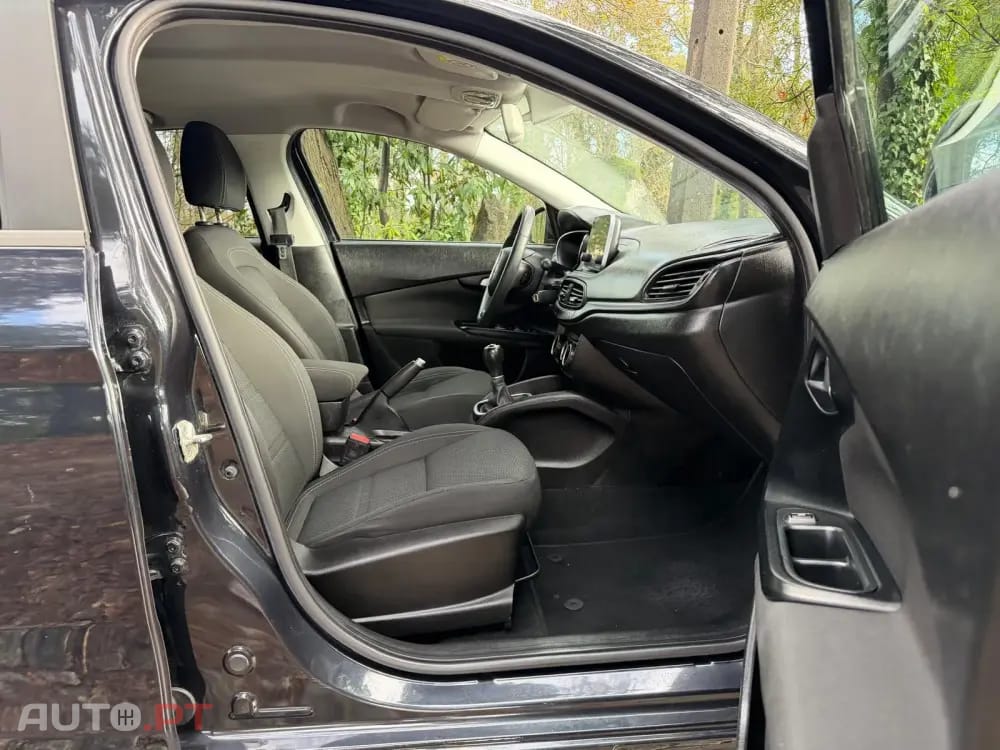 Fiat Tipo Outro