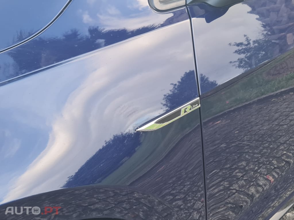 Volkswagen Golf 1.6 TDI R-Line DSG