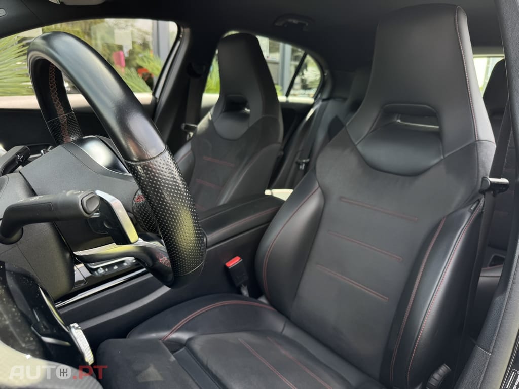 Mercedes-Benz A 250 e AMG Line