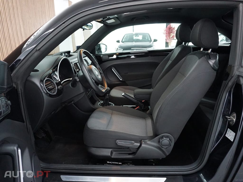 Volkswagen New Beetle 1.2 TSI BlueMotion Technologie Design