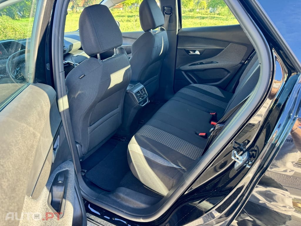 Peugeot 3008 1.5 BlueHDi Active Pack