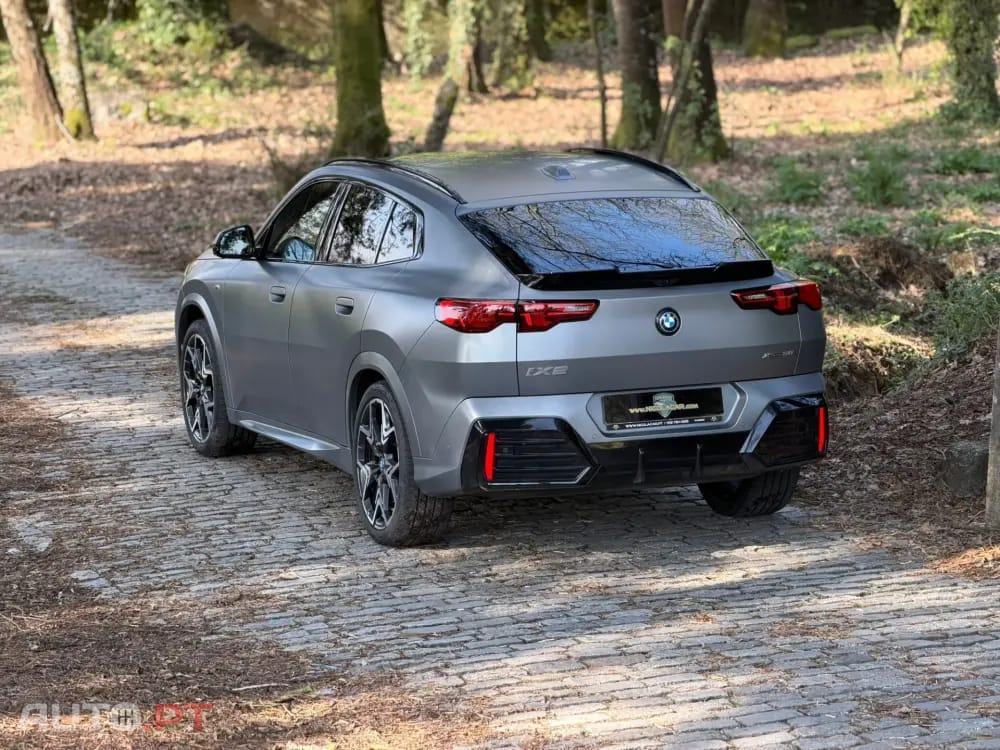 BMW iX2 xDrive30 Pack Desportivo M Pro