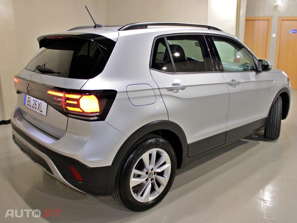 Volkswagen T-Cross 1.0 TSI Urban DSG