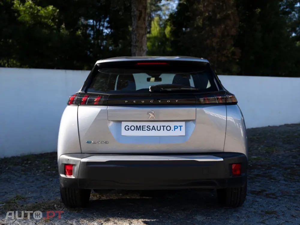 Peugeot E-2008 50 kWh GT Pack