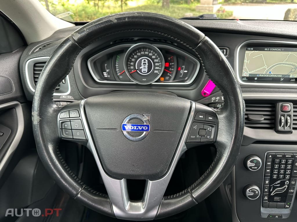 Volvo V40 2.0 D2 Momentum Eco