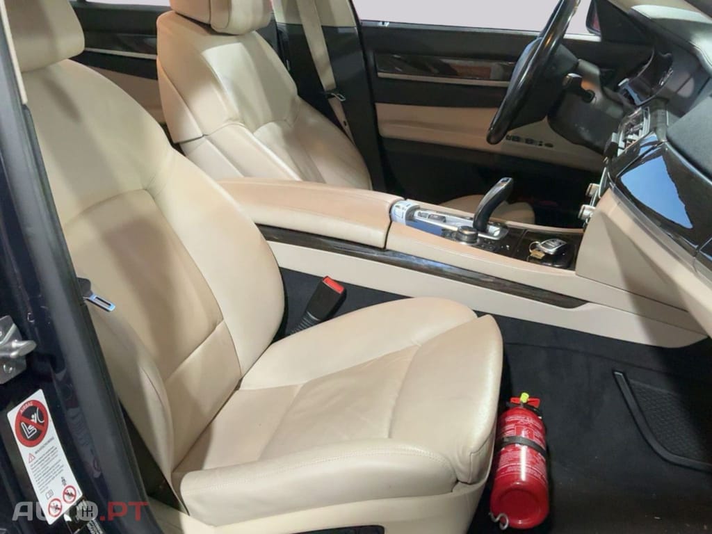 BMW 740 D