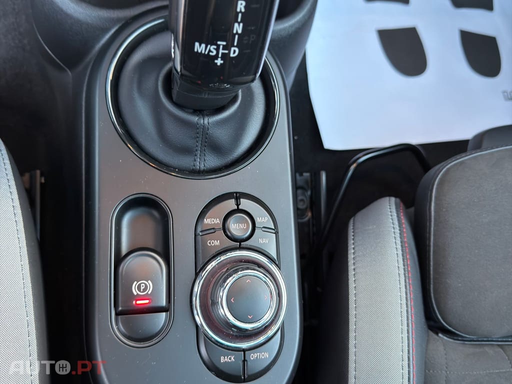 MINI John Cooper Works Premium JCW Plus Auto