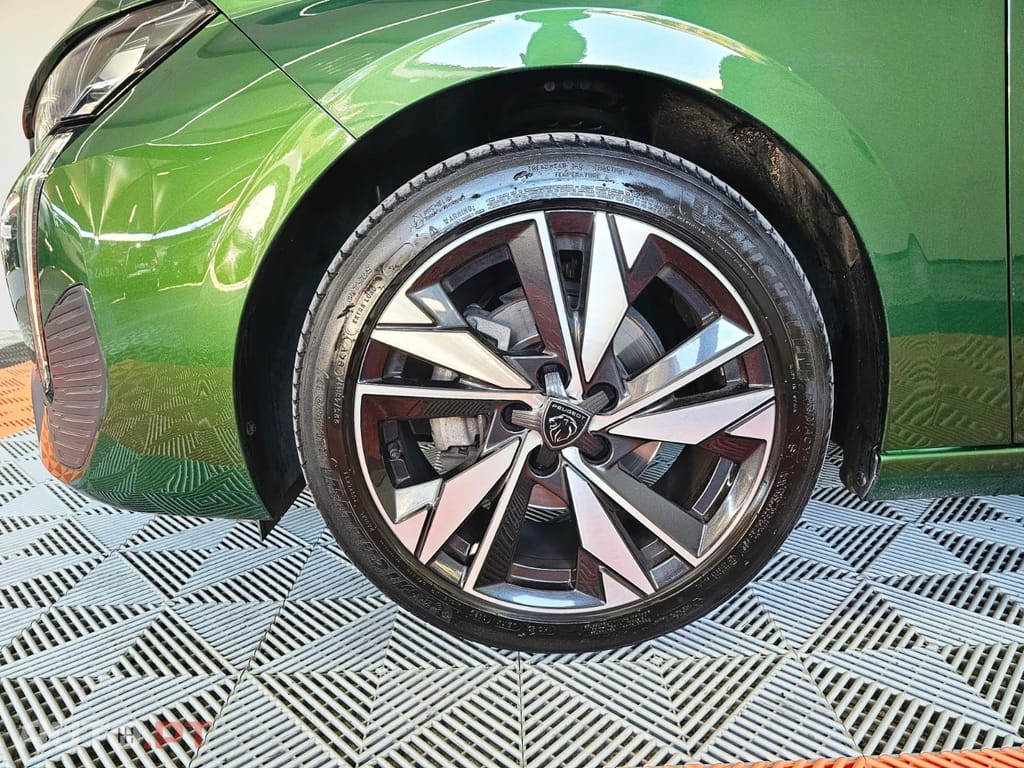 Peugeot 308 1.2 PureTech Allure EAT8