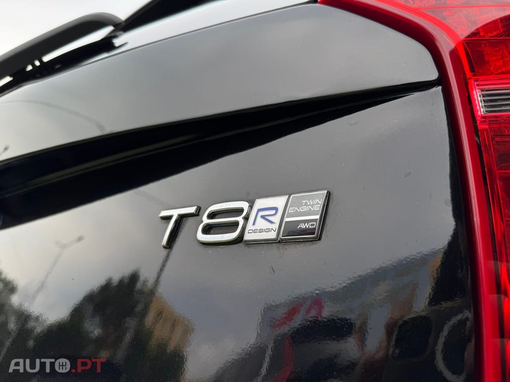 Volvo XC90 2.0 T8 PHEV R-Design AWD
