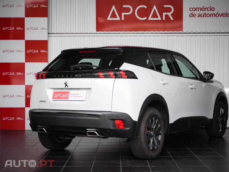 Peugeot 2008 PureTech 130 EAT8 Allure