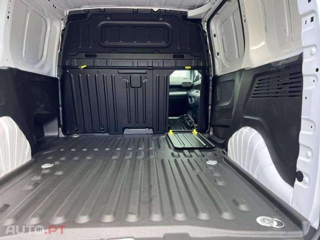 Citroen Berlingo I.V.A DEDUTÍVEL  1.5 BlueHDi 100 S&S M