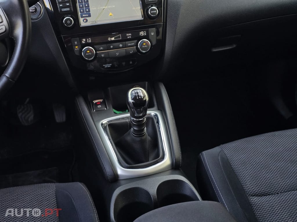 Nissan Qashqai 1.5 dCi N-Connecta 18 RS+PS