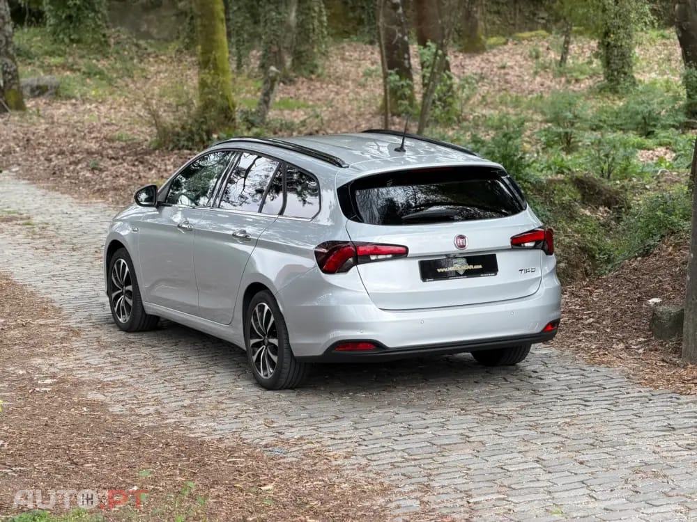 Fiat Tipo 1.3 M-Jet Lounge