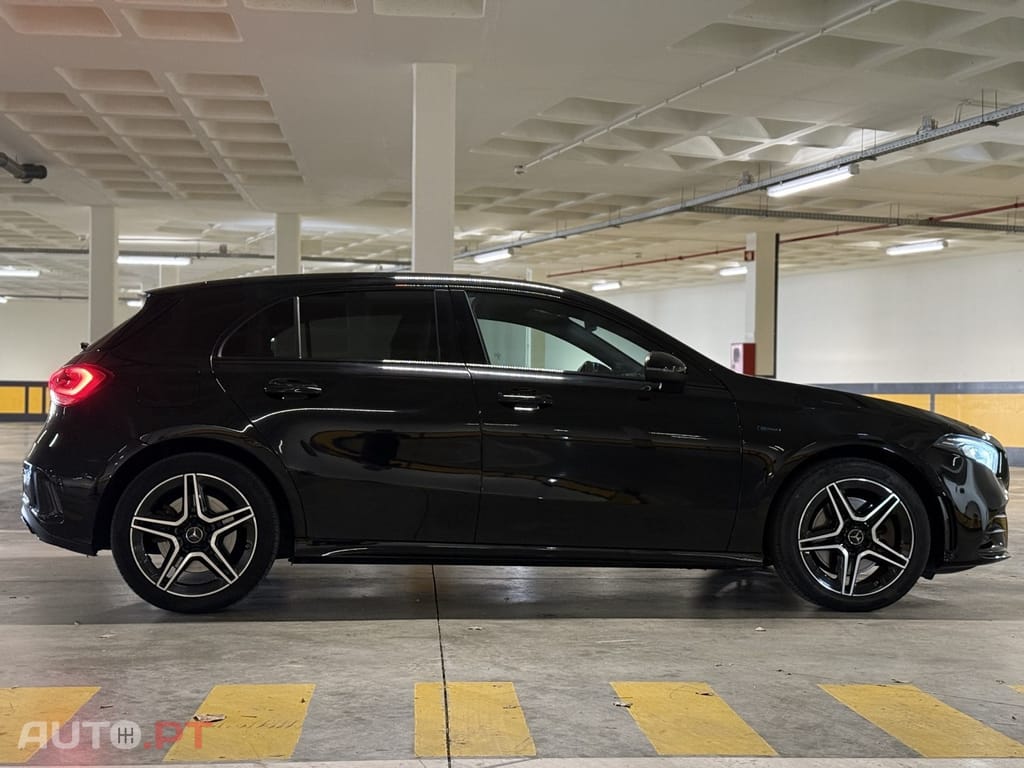 Mercedes-Benz A 250 e AMG Line