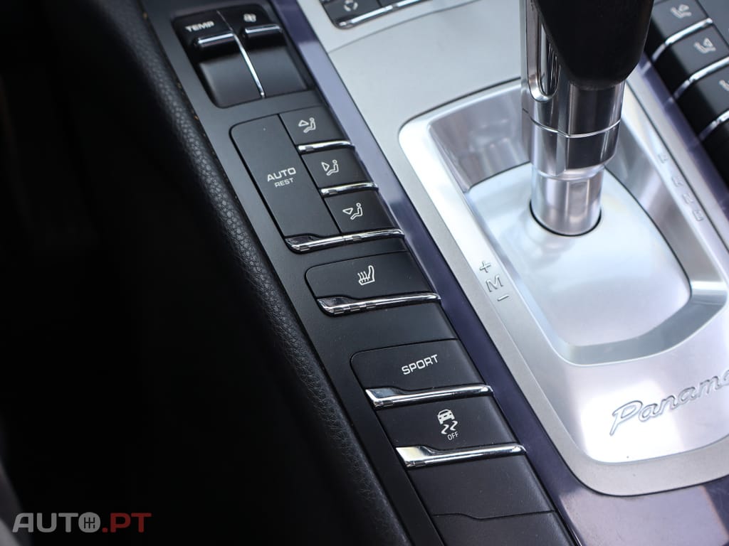 Porsche Panamera Platinum Edition