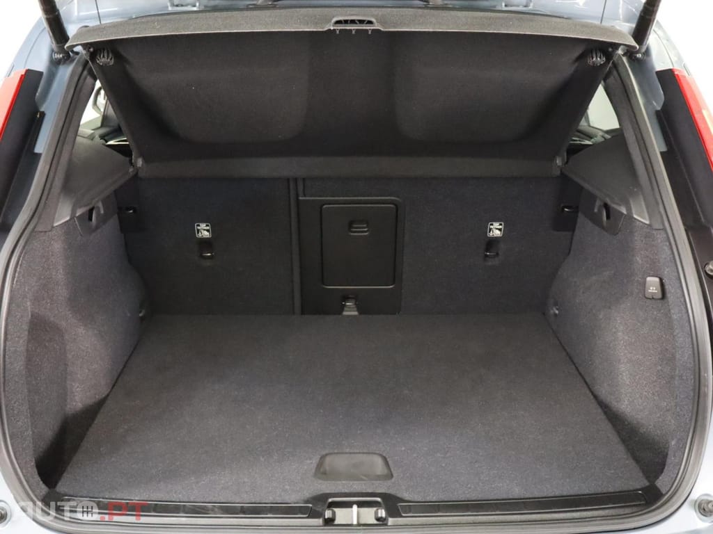 Volvo XC40 1.5 T5 Core PG HYBRID