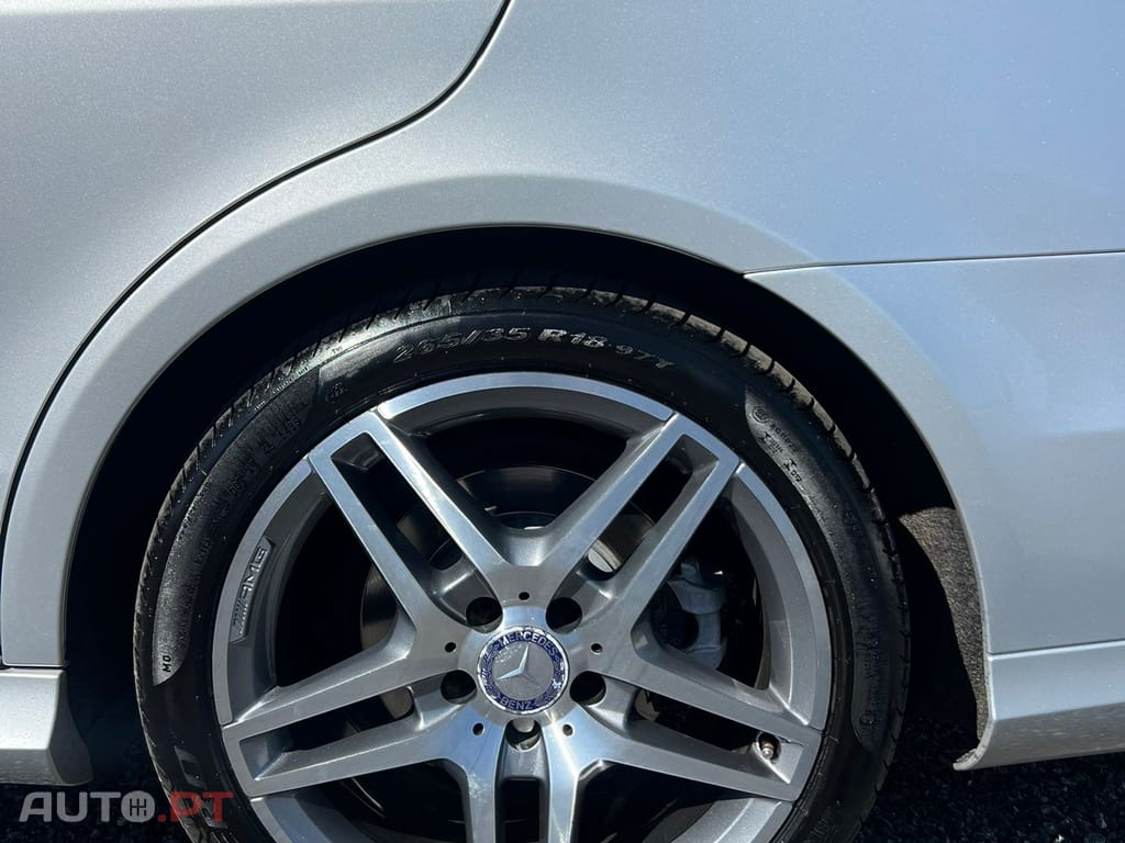 Mercedes-Benz E 300 BlueTEC Hybrid Avantgarde