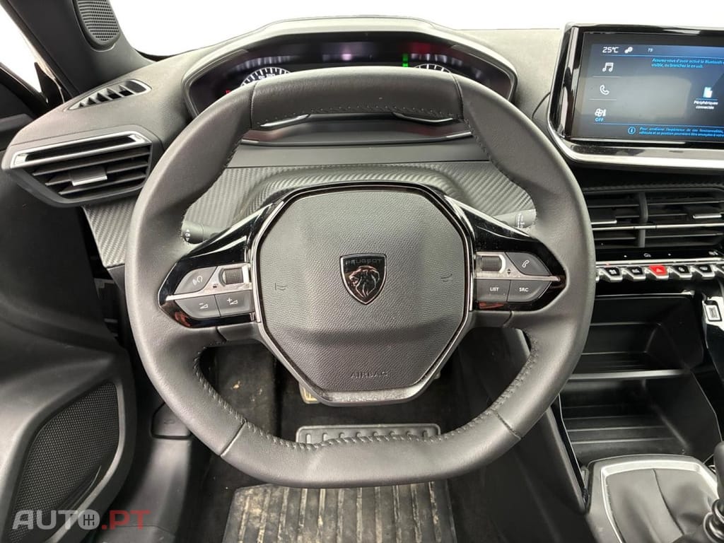 Peugeot 2008 1.2 PureTech Style