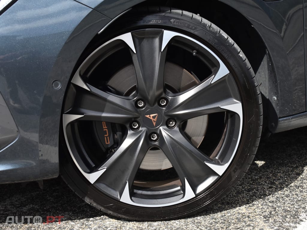 Cupra Leon 1.4 e-Hybrid VZ DSG