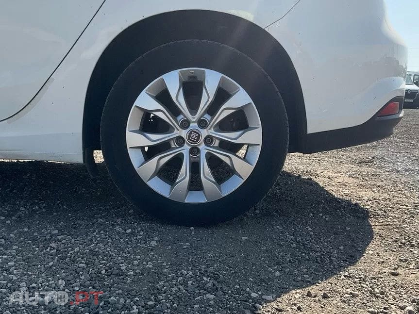 Fiat Tipo 1.3 M-Jet Street