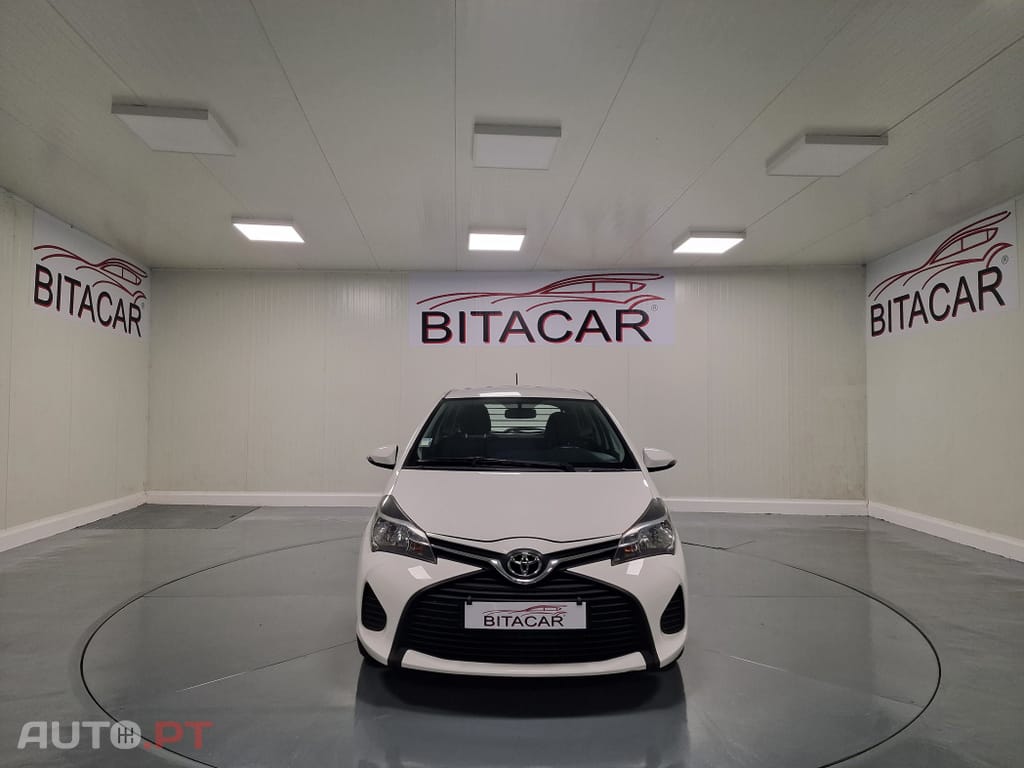 Toyota Yaris BIZZ 1.4 D-4D 90CV IVA DEDUTIVEL