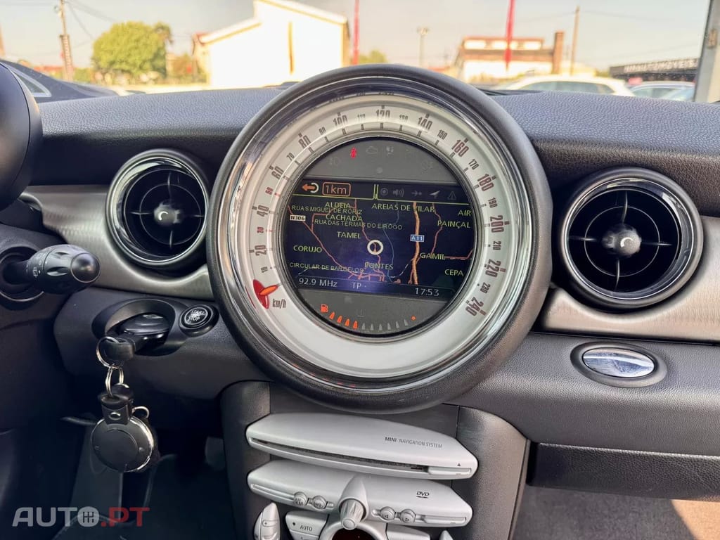 MINI Cooper Cooper D
