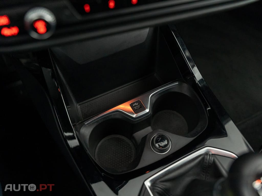 BMW 116 d Pack Desportivo M