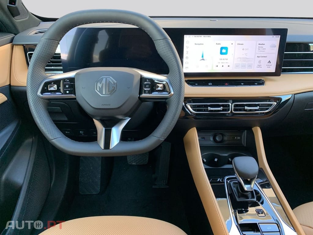 MG EHS PHEV Luxury  