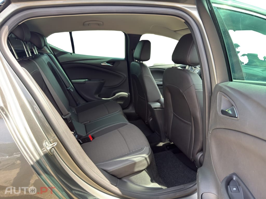 Opel Astra 1.6 CDTI Innovation S/S